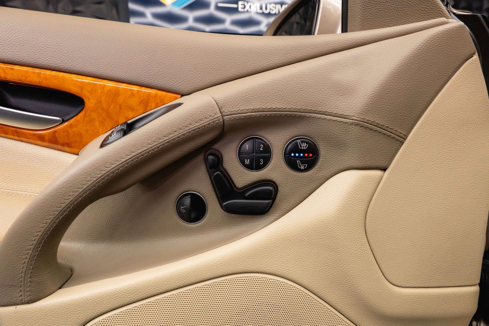 Fahrzeugabbildung Mercedes-Benz SL 500 V8 AMG *Unfallfrei*TÜV NEU*Scheckheft*ABC