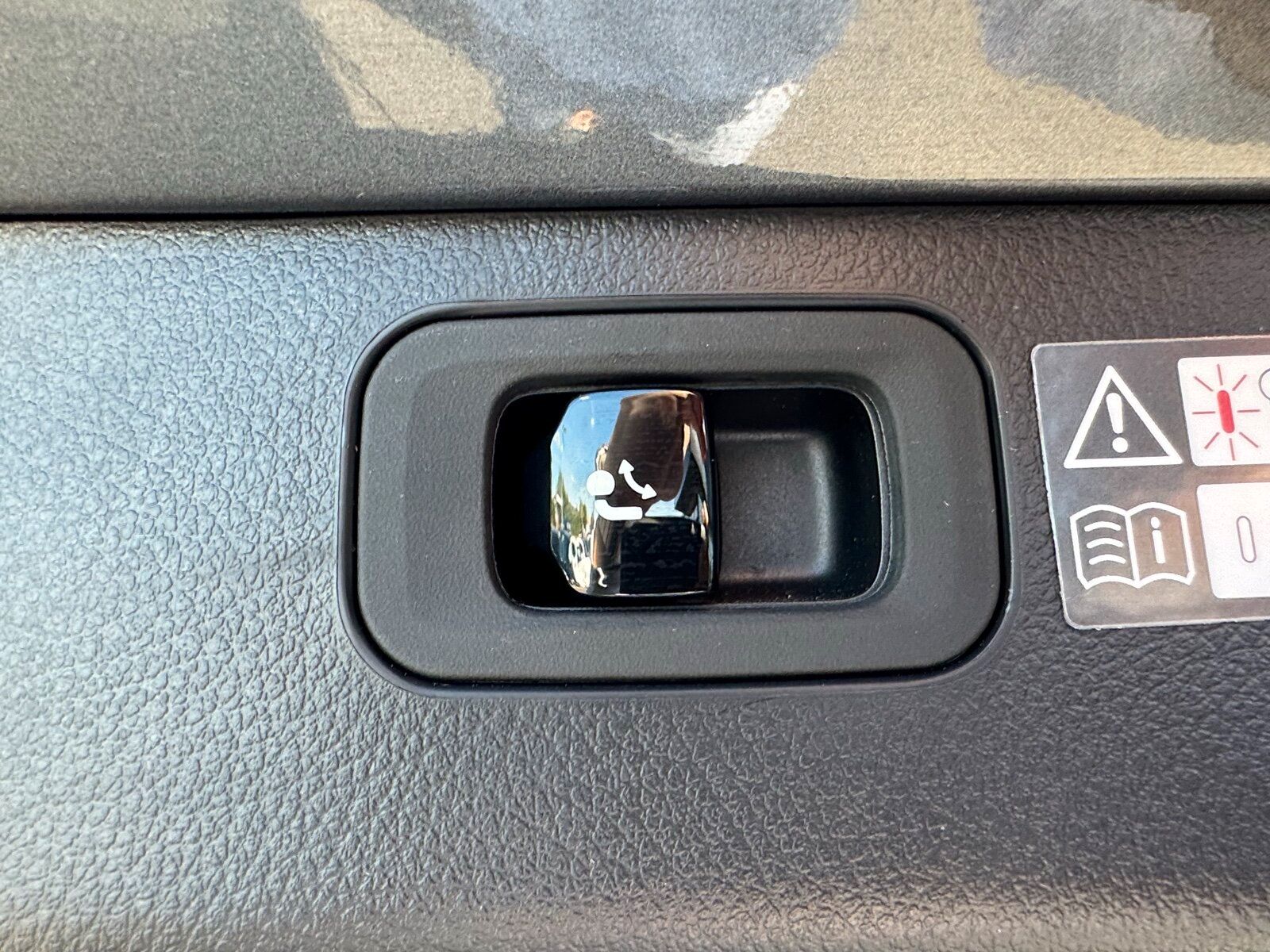 Mercedes-Benz C 300 e T AVANTGARDE NAVI LED AHK KAM EASY-P SHZ foto 21