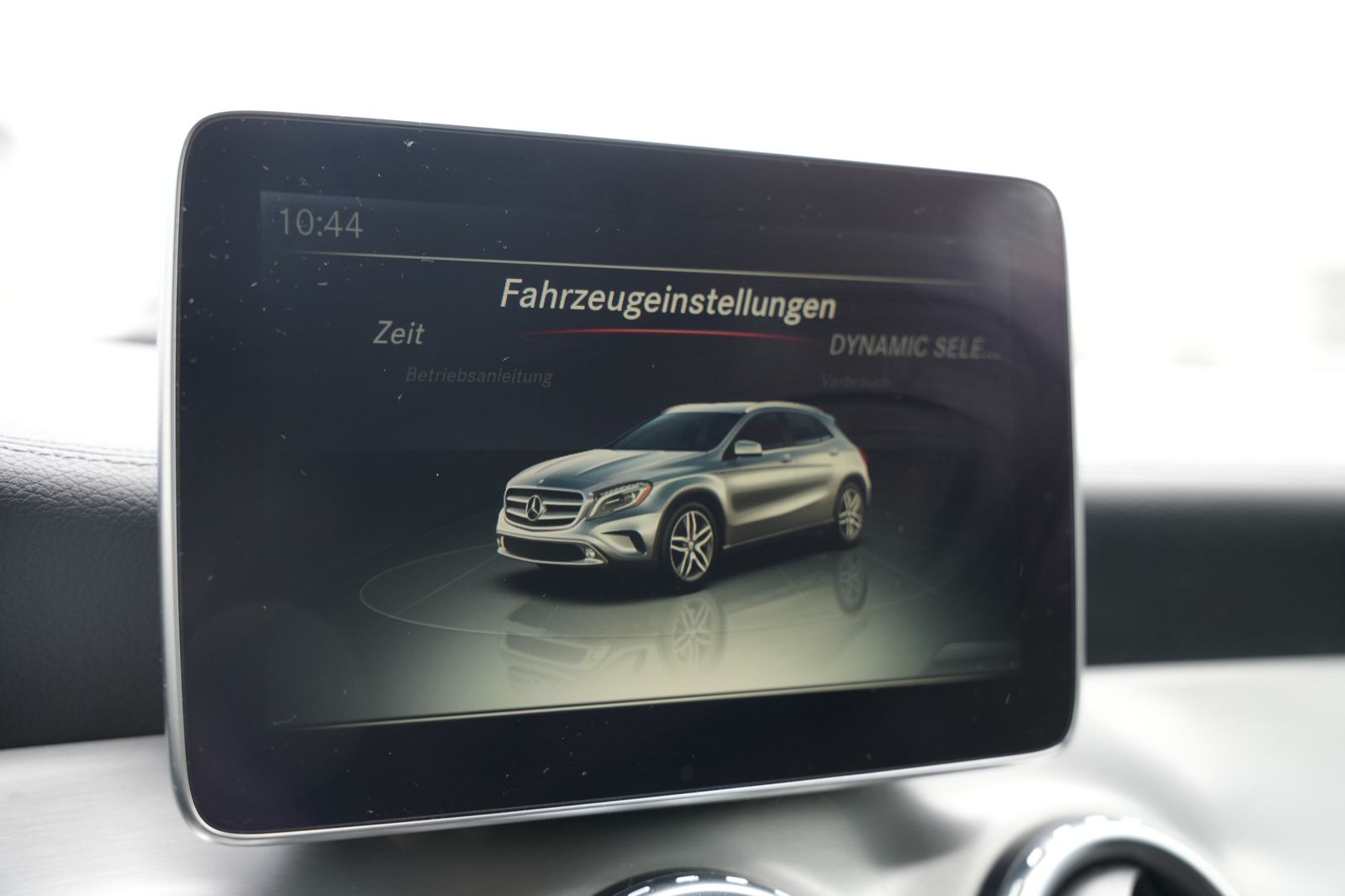 Fahrzeugabbildung Mercedes-Benz GLA 220 CDI 4Matic *AMG*SHZ*Navigation*