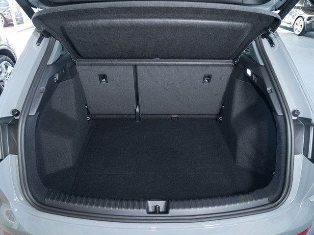 Q4 45 e-tron quattro LED+RFK+NAVI