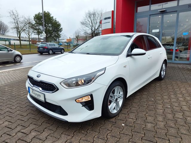 Kia Ceed Vision, 1. Hand, AH, AHK, 8-Fach bereift