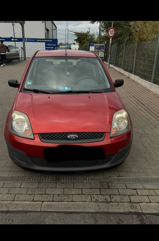 Ford Fiesta 1.4 Benziner