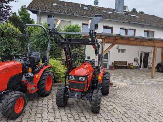 Kubota EK1-261 Breitreifen