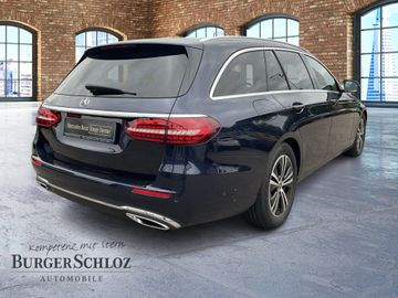 Mercedes E 220 - 5