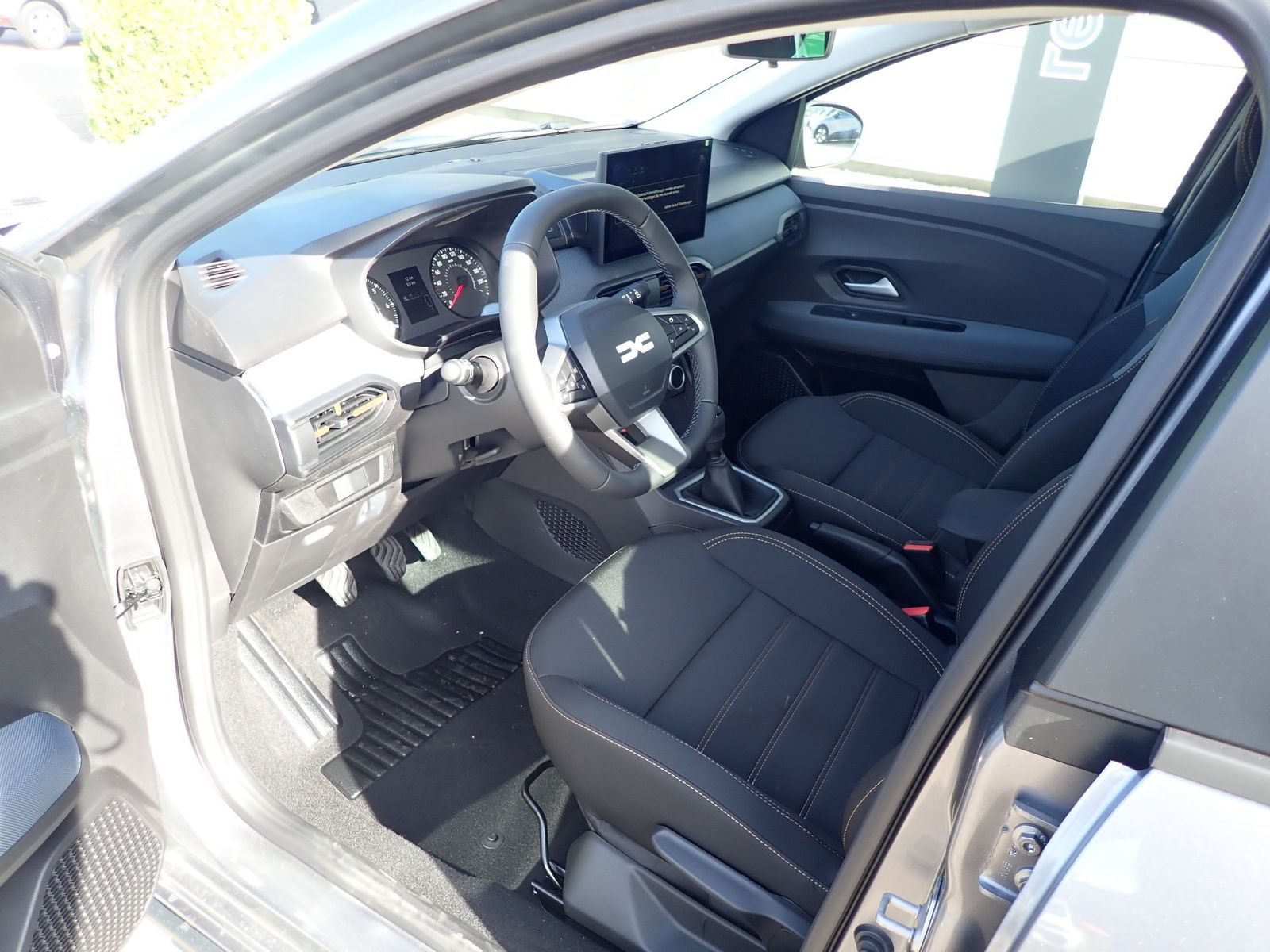Fahrzeugabbildung Dacia Sandero Stepway Expression TCe 110