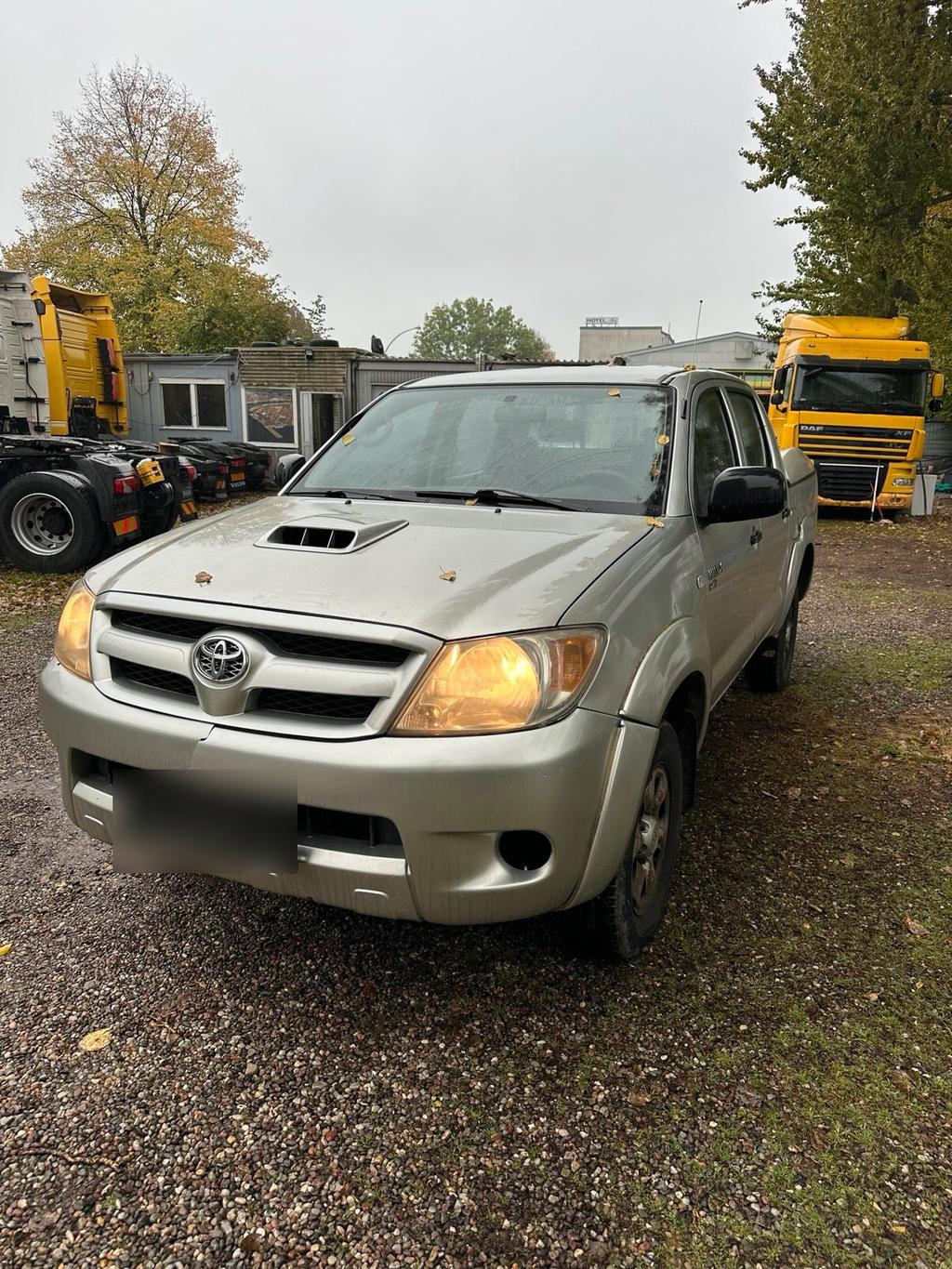 Toyota Hilux 2.5 D-4D Double Cab  NUR EXPORT
