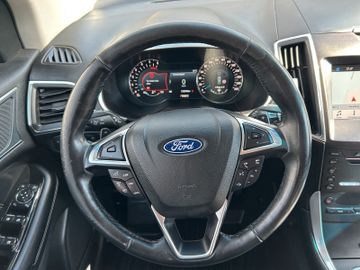 Fotografie des Ford Edge 2.0TDCI AHK Leder LED 4X4 el. Heckklappe