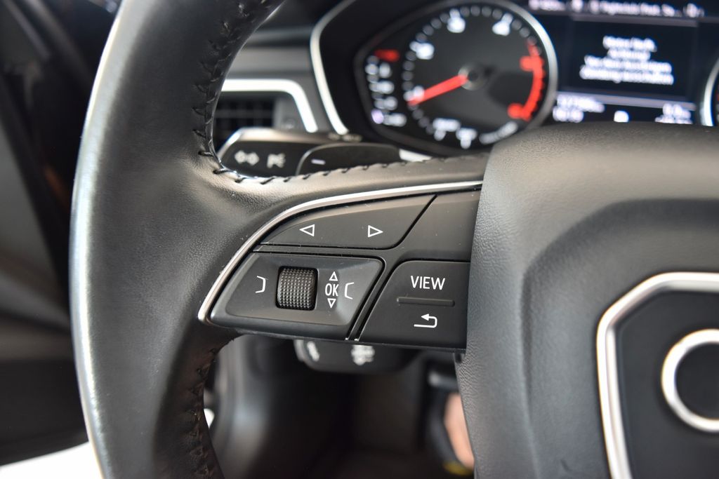 AUDI A4 2.0 TDI Avant~Navi~Bluetooth~Bi-Xenon~AHK AUDI A4 2.0 TDI Avant~Navi~Bluetooth~Bi-Xenon~AHK