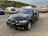 BMW Baureihe 3 Touring 320d xDrive.Navi.Auto.Leder - gebrauchte BMW 320 aus dem Jahr 2011