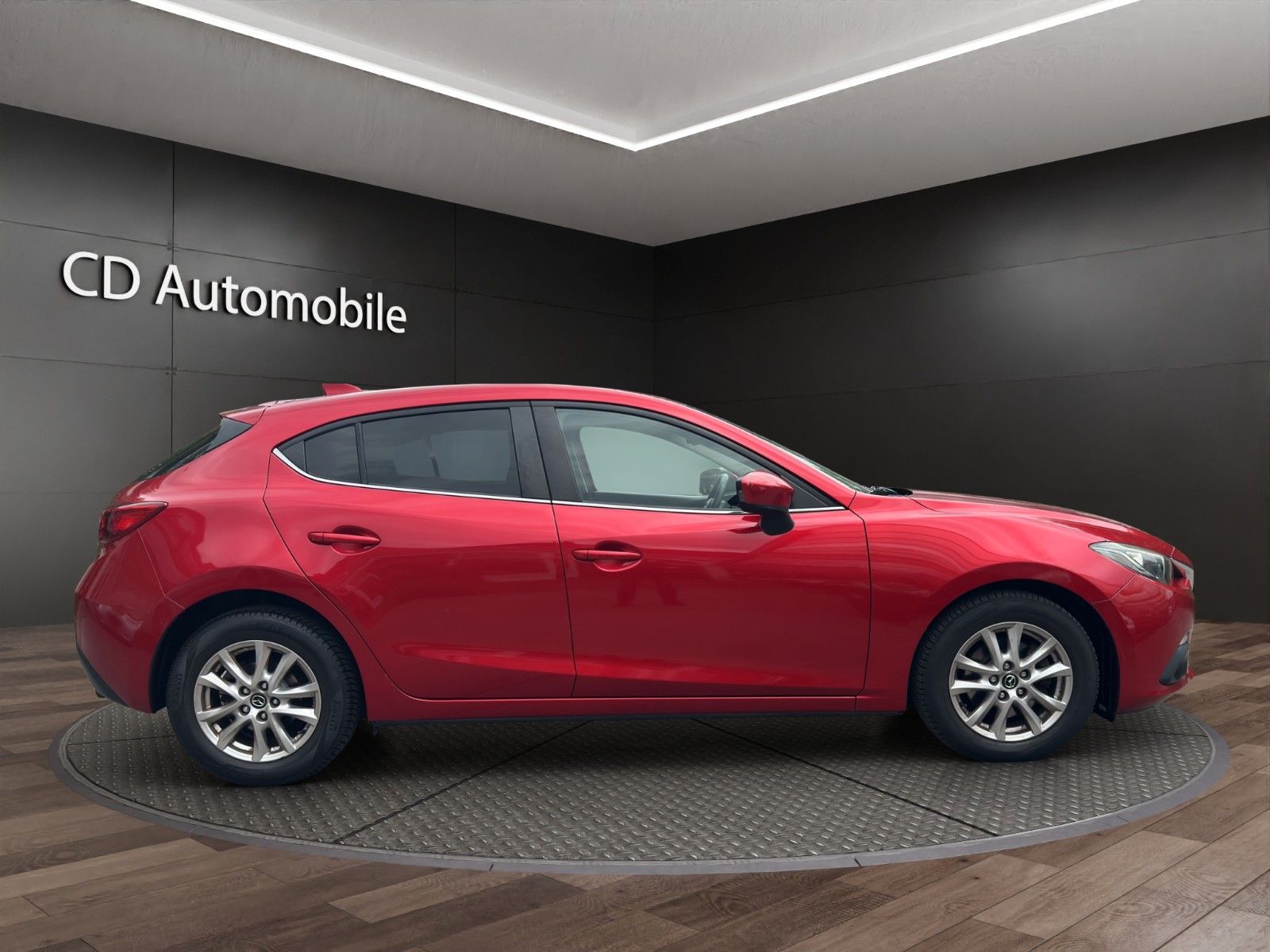 Fahrzeugabbildung Mazda 3 Lim. Center-Line Klimaaut./Sitzheizung/Navi