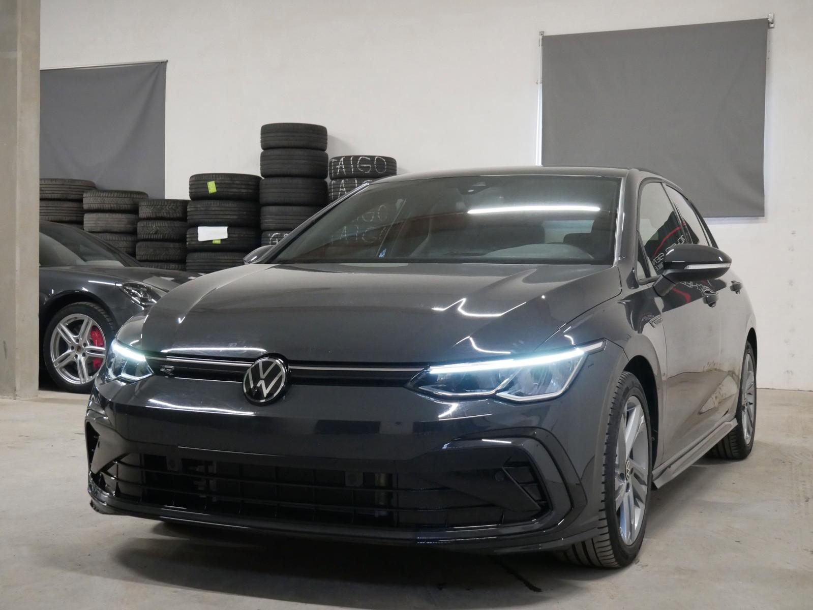 Volkswagen Golf VIII Lim. R-Line CARPLAY SPUR AMBIENTE LED