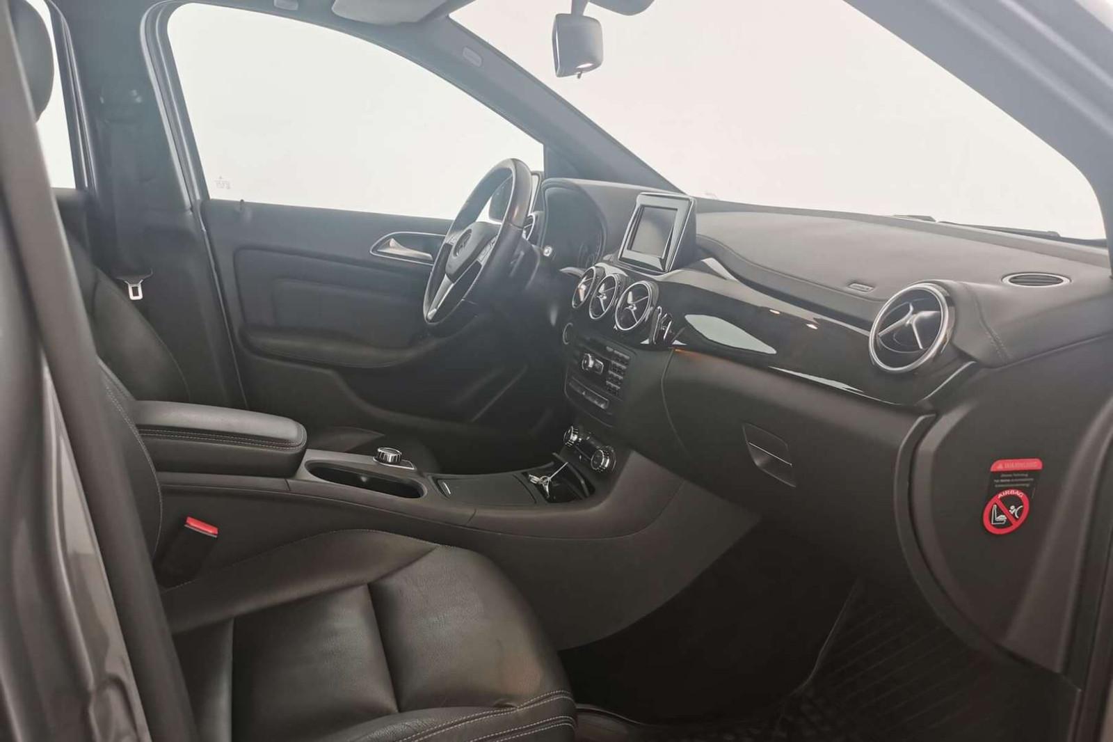 Mercedes-Benz B 200 Automatik *PANORAMA*Leder*MEMORY*Kamera*