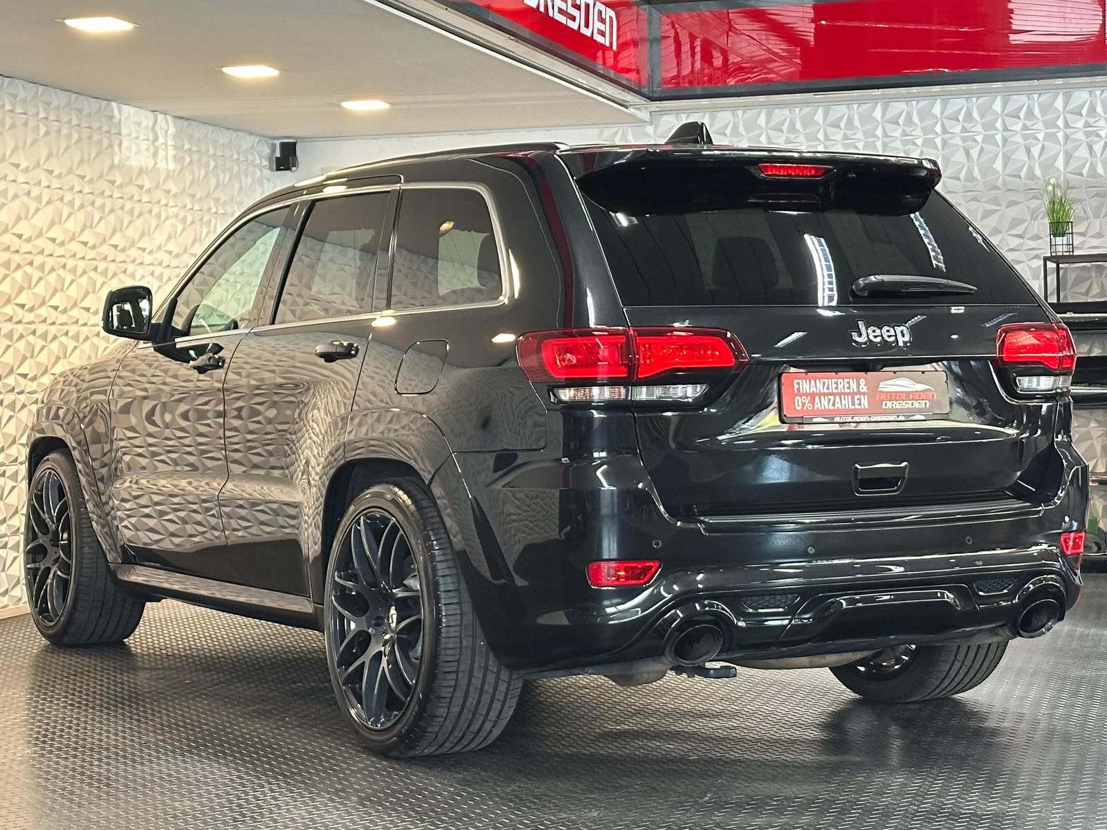 JEEP Grand Cherokee 6.4 HEMI SRT* BIXEN#LH#PANO#ACC - Image 5