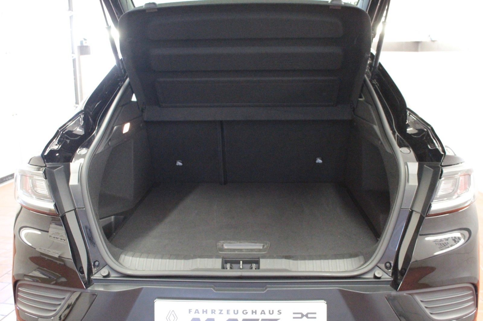 Fahrzeugabbildung Renault Arkana Mild Hybrid 140 EDC Techno*Winterpaket*