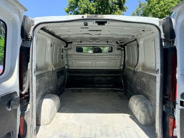 Opel Vivaro - 11