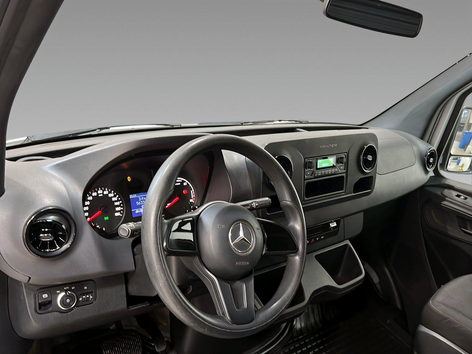 Mercedes-Benz eSprinter Kastenwagen 312 L2H2 Kamera+Klima+SHz