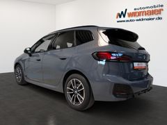Fahrzeugabbildung BMW 218i Active Tourer M Sport--ACC/Travel/Pano/Head
