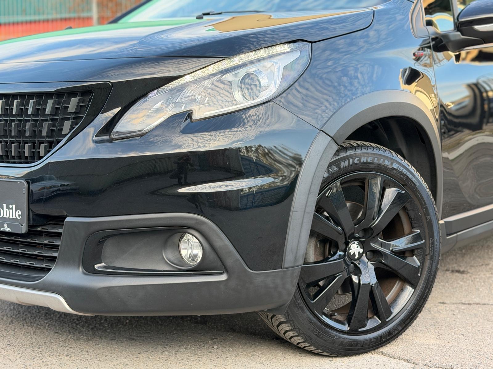 Peugeot 2008 Allure GT-Line Aut. *LEDER*KAMERA*NAVI*LED*