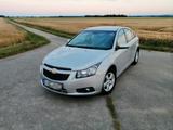 Chevrolet Cruze 1.6 LS Benziner LS - silberne Chevrolet Cruze