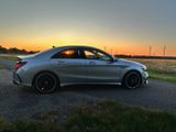Mercedes-Benz CLA 45 AMG 4MATIC TOP Zustand - Mercedes-Benz CLA 45 AMG aus 2018