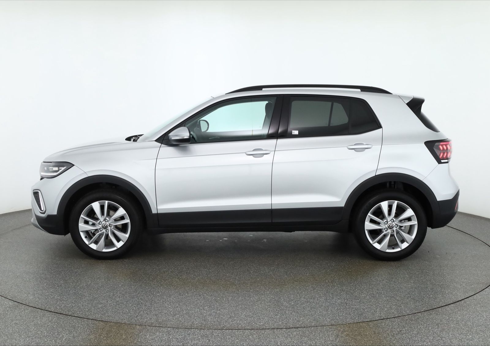 Volkswagen T-Cross 1.5 TSI DSG LED ACC Kamera AHK imagem 2
