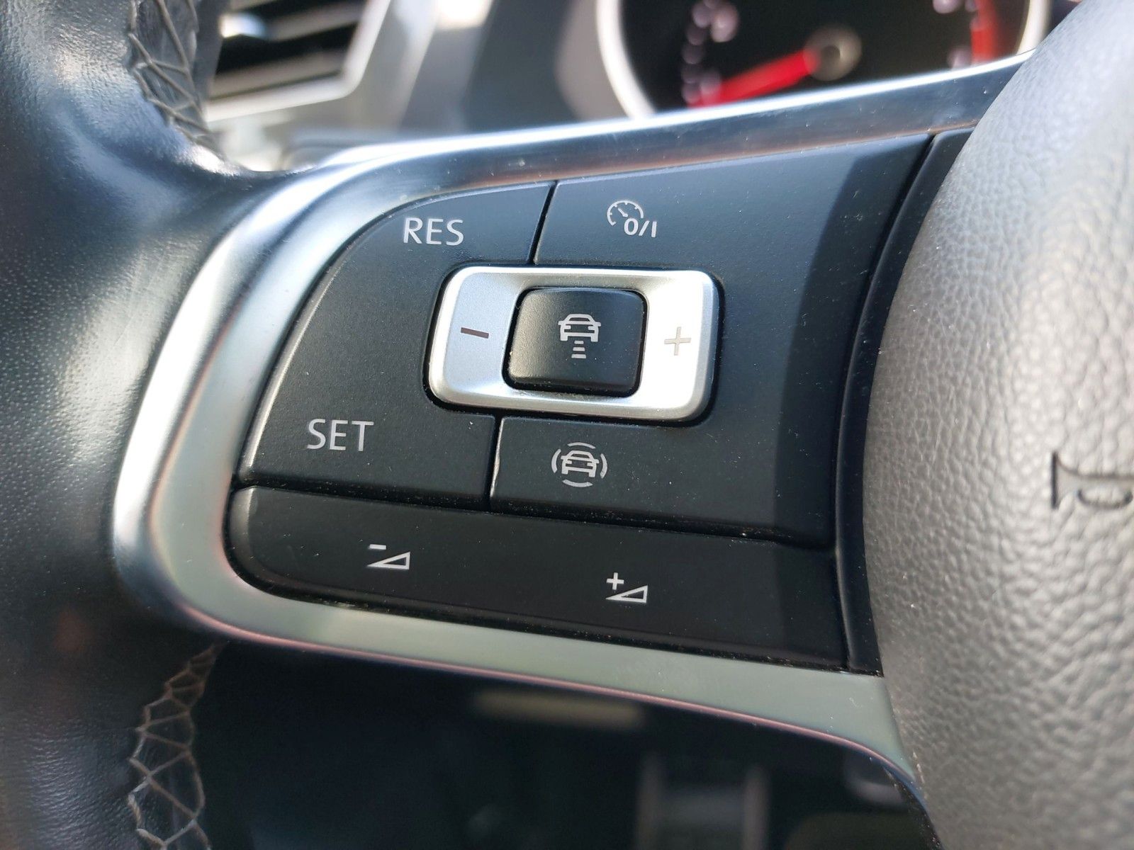 Volkswagen Tiguan Highline BMT/Start-Stopp 4Motion – Bild 20