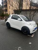 Toyota IQ in sehr guten Zustand außer ein ... - Toyota IQ aus 2011