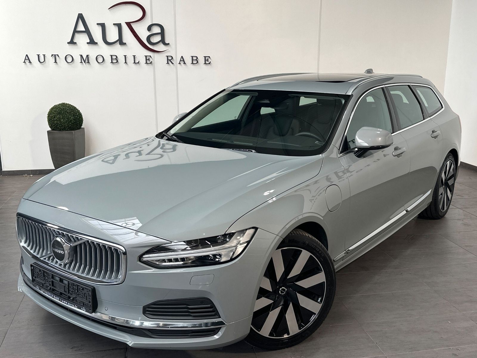Volvo V90 T6 Recharge AWD Plus Bright NAV+LED+PANO+AHK imagem 2