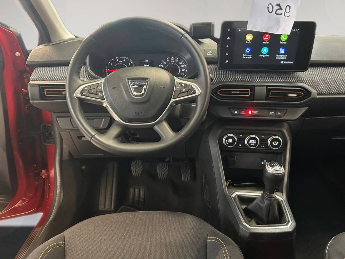Fahrzeugabbildung Dacia Sandero Stepway Tce 90 Comfort