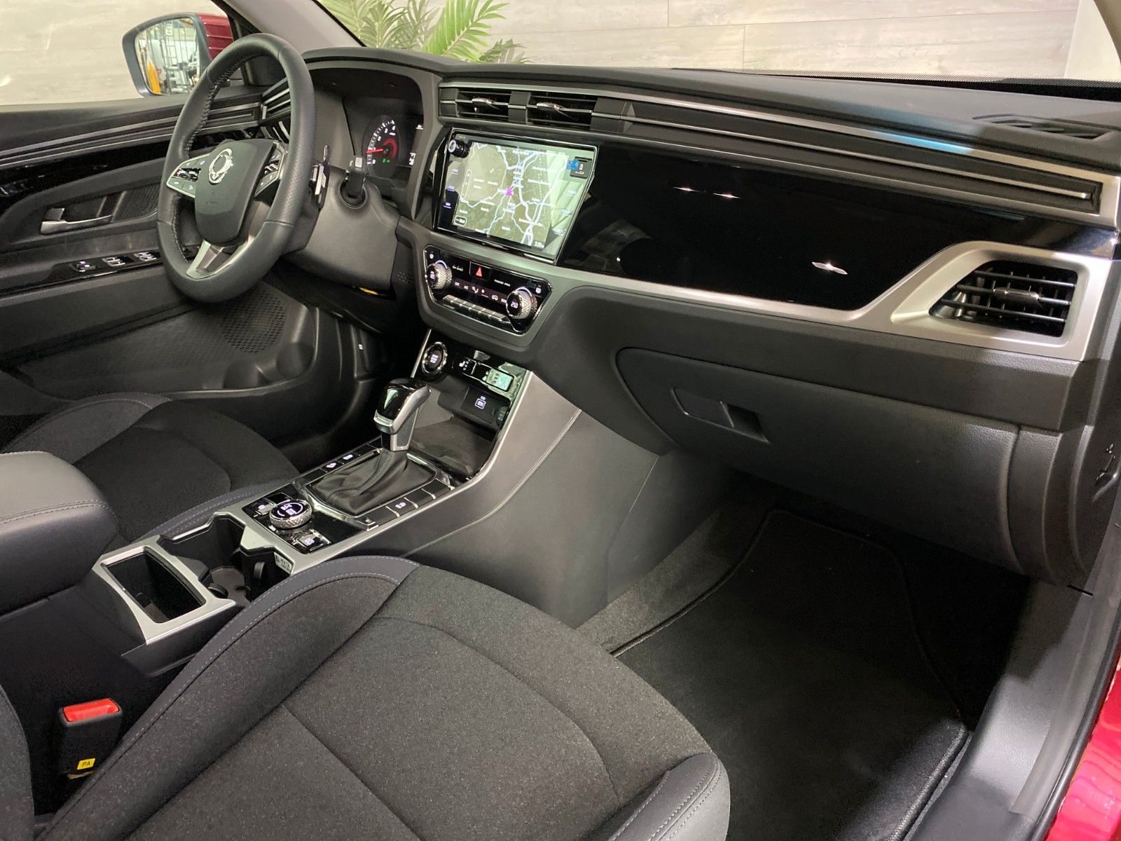 Fahrzeugabbildung Ssangyong Korando RUBY  1,5AT 4WD *LED*NAVI*TOTWINK