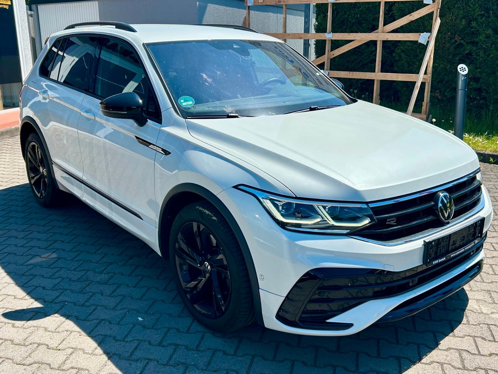 Volkswagen Tiguan R-Line 4Motion 245PS AHK Black Pak-42%UVP