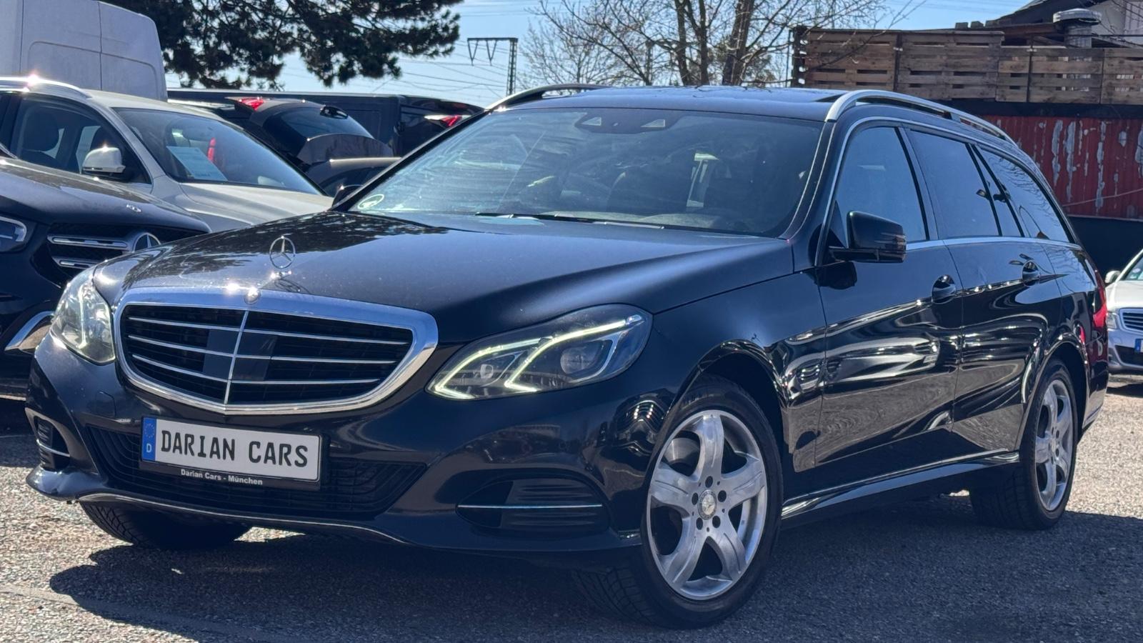 Mercedes-Benz E 250  4Matic Navi Pdc Distronic Tot/Winkel Ahk