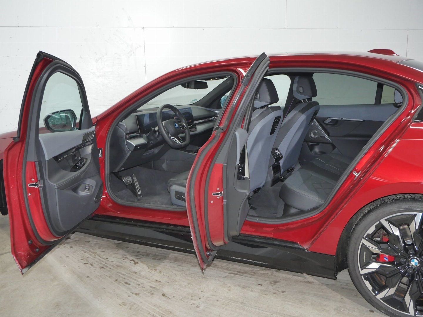 Fahrzeugabbildung BMW i5 xDrive40 | Sitzbelüftung | M Sportpaket Pro |