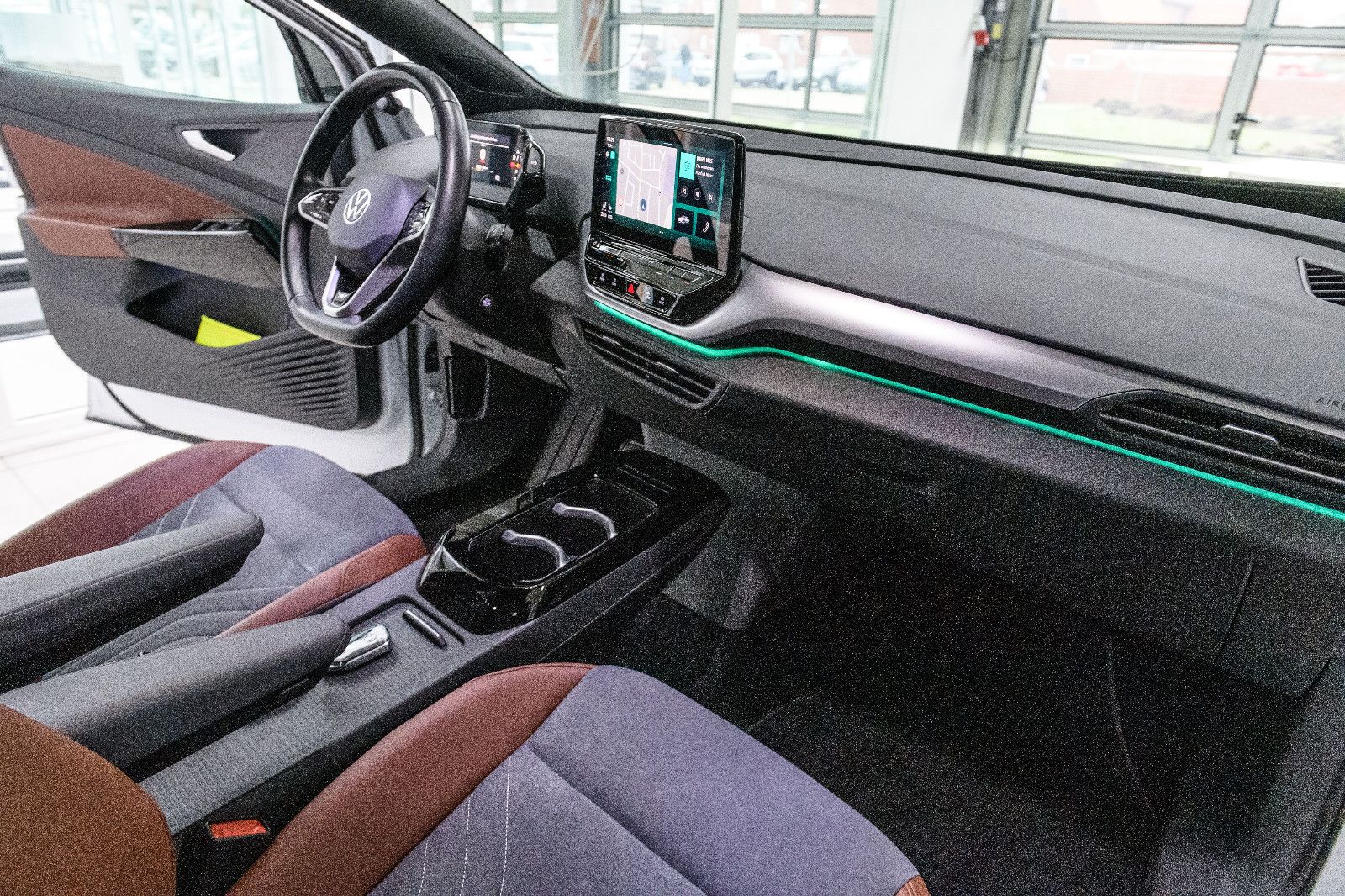 Fahrzeugabbildung Volkswagen ID.4 Pro Performance LED+NAVI+ACC+KAM+WÄRMEP+AHK