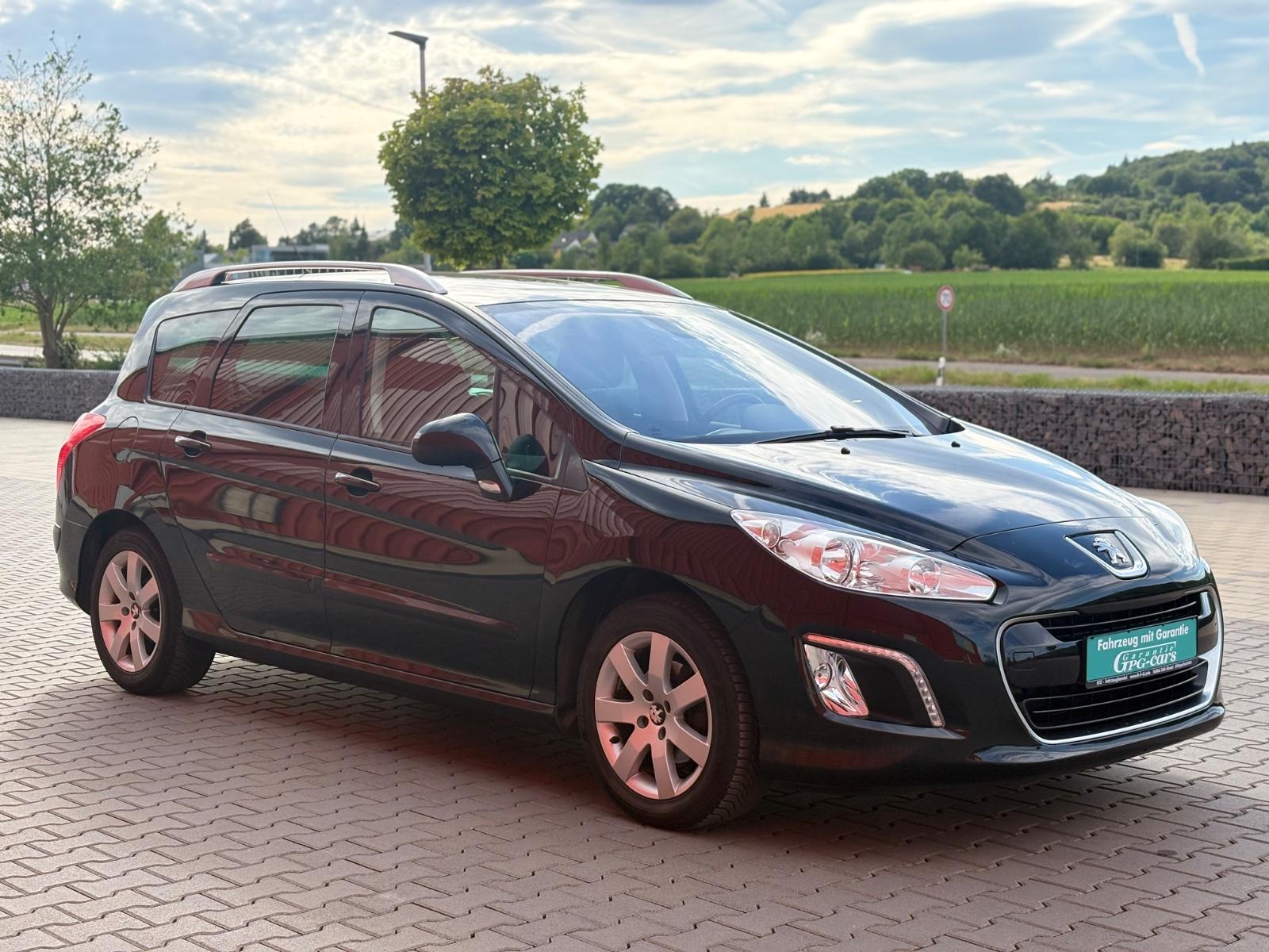 Peugeot 308 2012 — photo 8