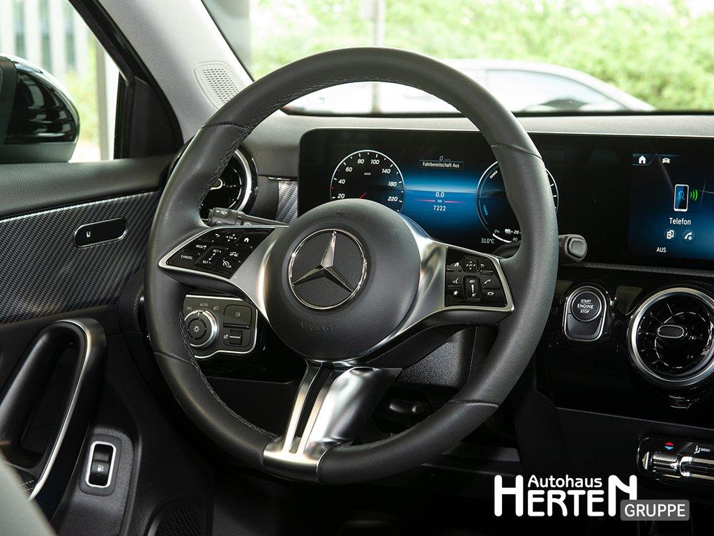 Mercedes-Benz A 250 e+PROGRESSIVE+LED+R-KAMERA+11KW-LADEN+SHZ