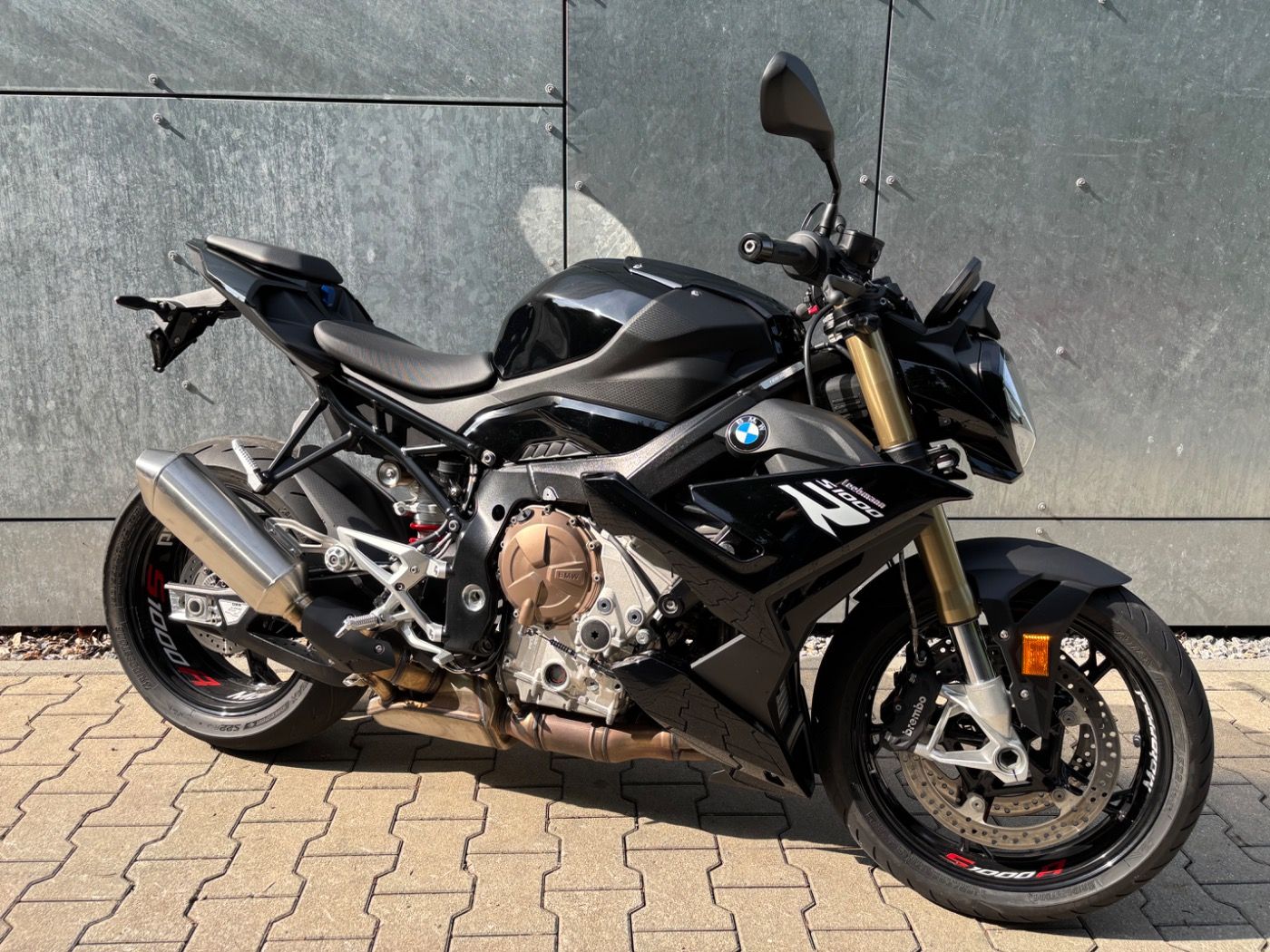 Fahrzeugabbildung BMW S 1000 R Komfortpaket, Dynamikpaket