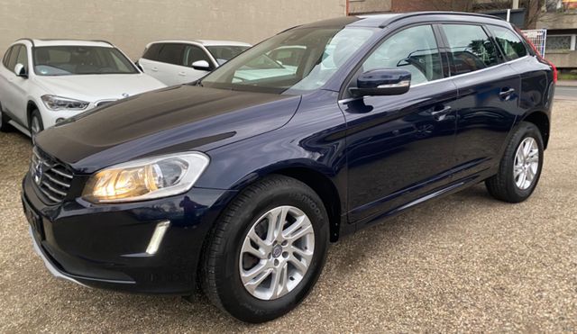 Volvo XC60 Momentum 2WD/AUTOMATIK/NAVI/LEDER/PDC/ALU*