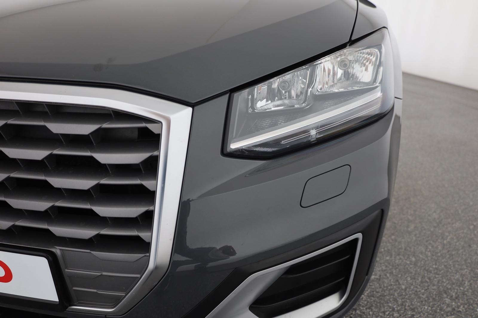 Audi Q2 30 TFSI Sport Navi Sitzheizung AHK