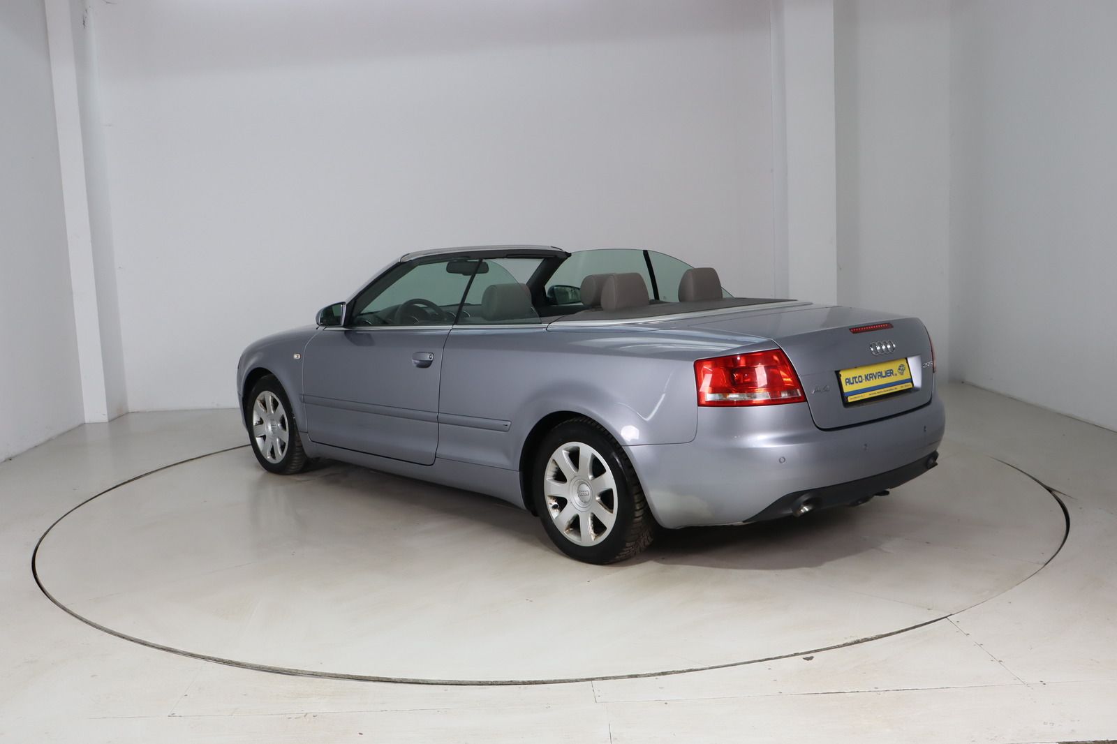 Fahrzeugabbildung Audi A4 Cabriolet 2.0 TDI Top-Zustand * Automatik