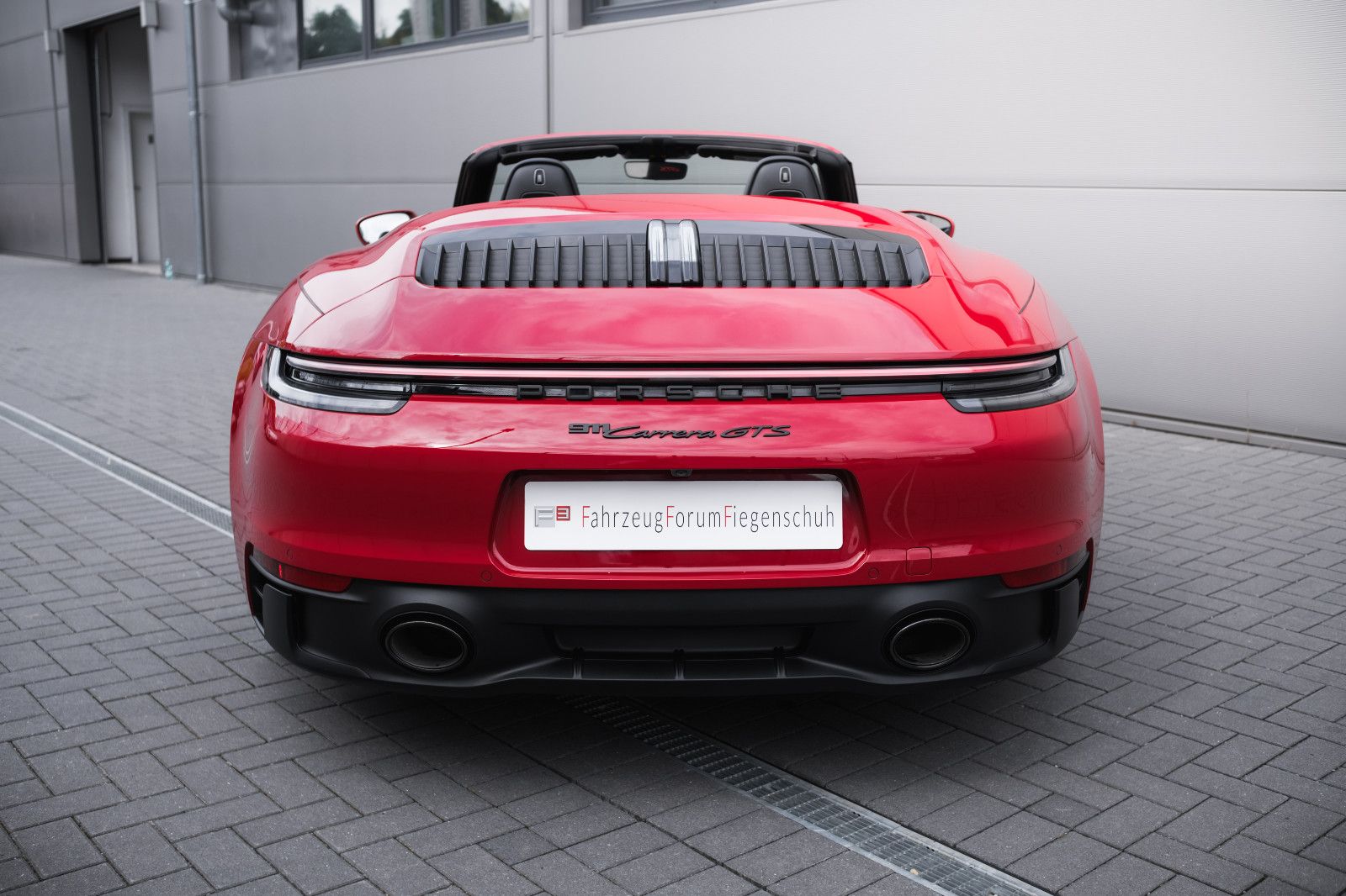 Fahrzeugabbildung Porsche 992/911 GTS Cabrio-SportDesign-18Wege-LED-360Kam