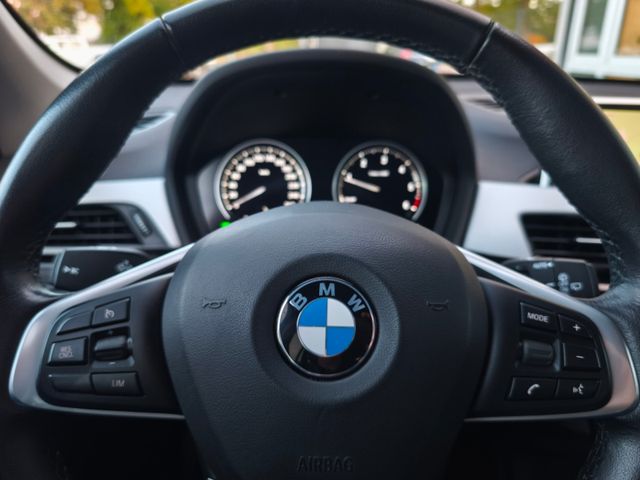 BMW X1 sDrive 18 d*LED*AHK*Navi*SHZ*Kamera*PDC*
