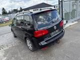 Volkswagen Touran Comfortline BMT 1.2 TSI - Volkswagen Touran: Leder, mit Navigationssystem
