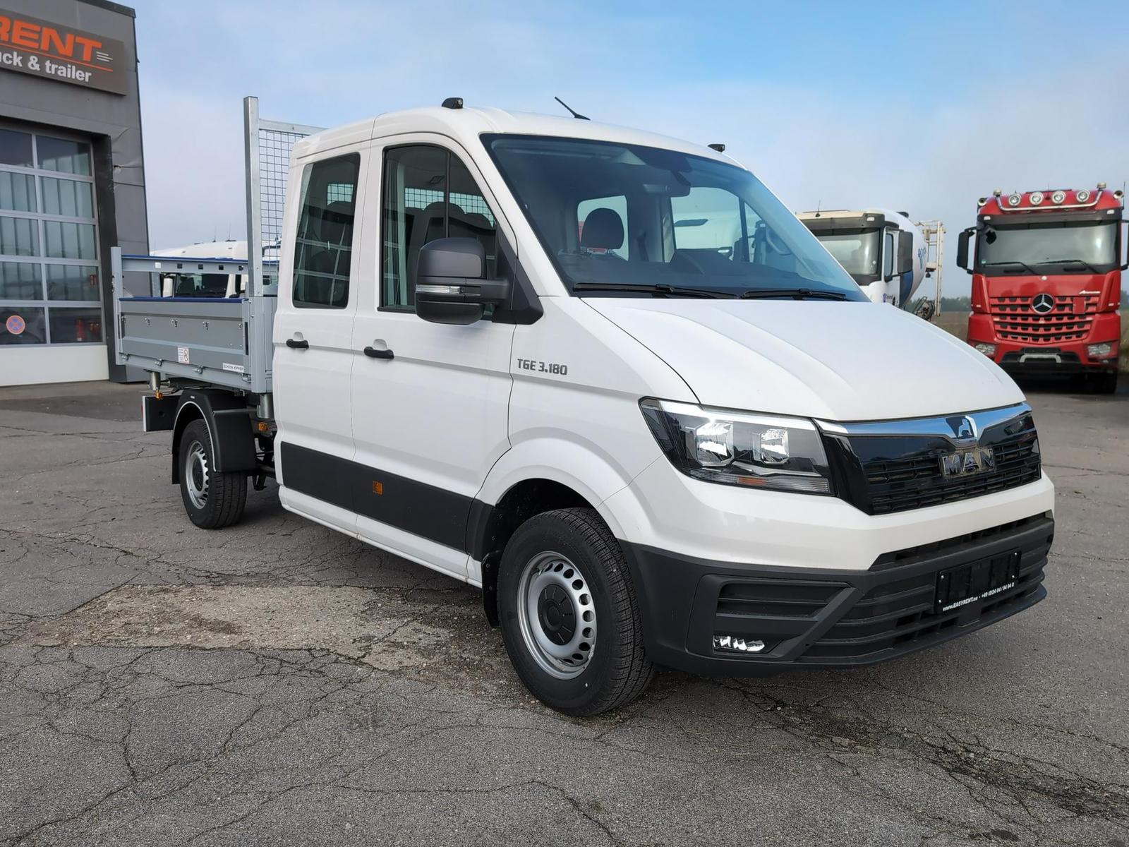 MAN TGE3.180SB 4×2/Doka/Automatik/Navi/7Sitze/Airbag