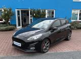 Ford Fiesta ST-Line X - Ford Fiesta: ST Line X