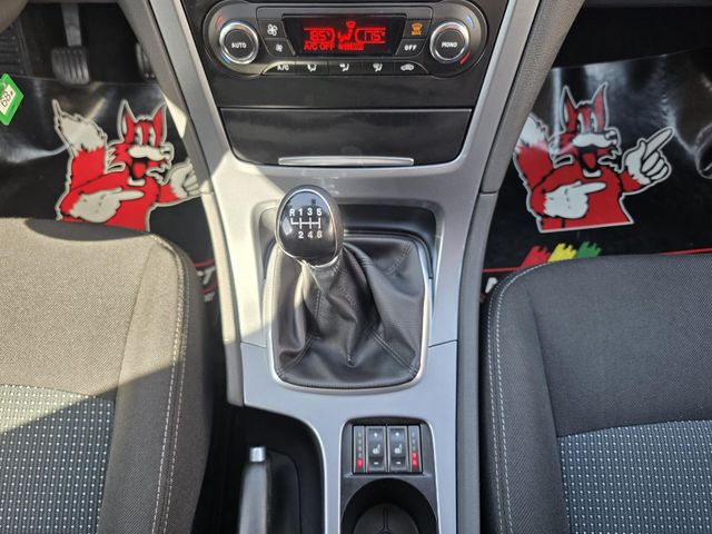 FORD Mondeo — Foto 21