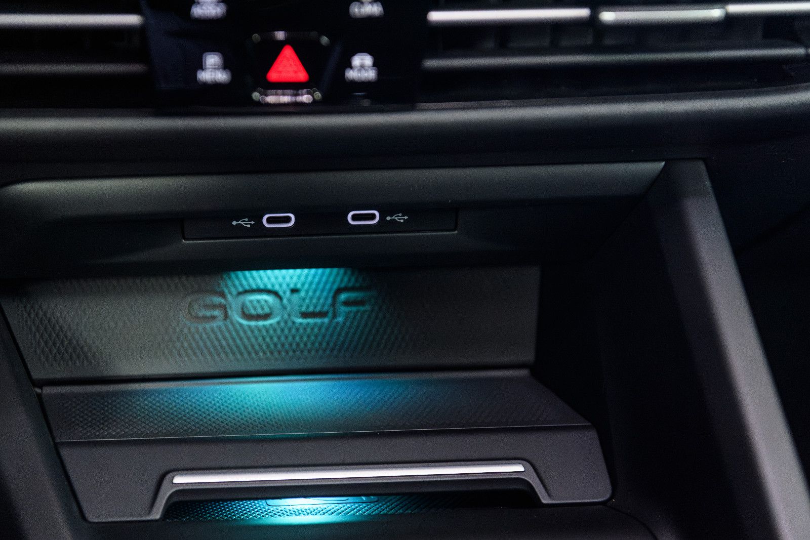 Fahrzeugabbildung Volkswagen Golf VIII GTI +Matrix +Panorama +LED +ACC