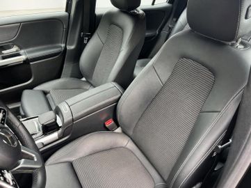 Mercedes GLB 180 - 11