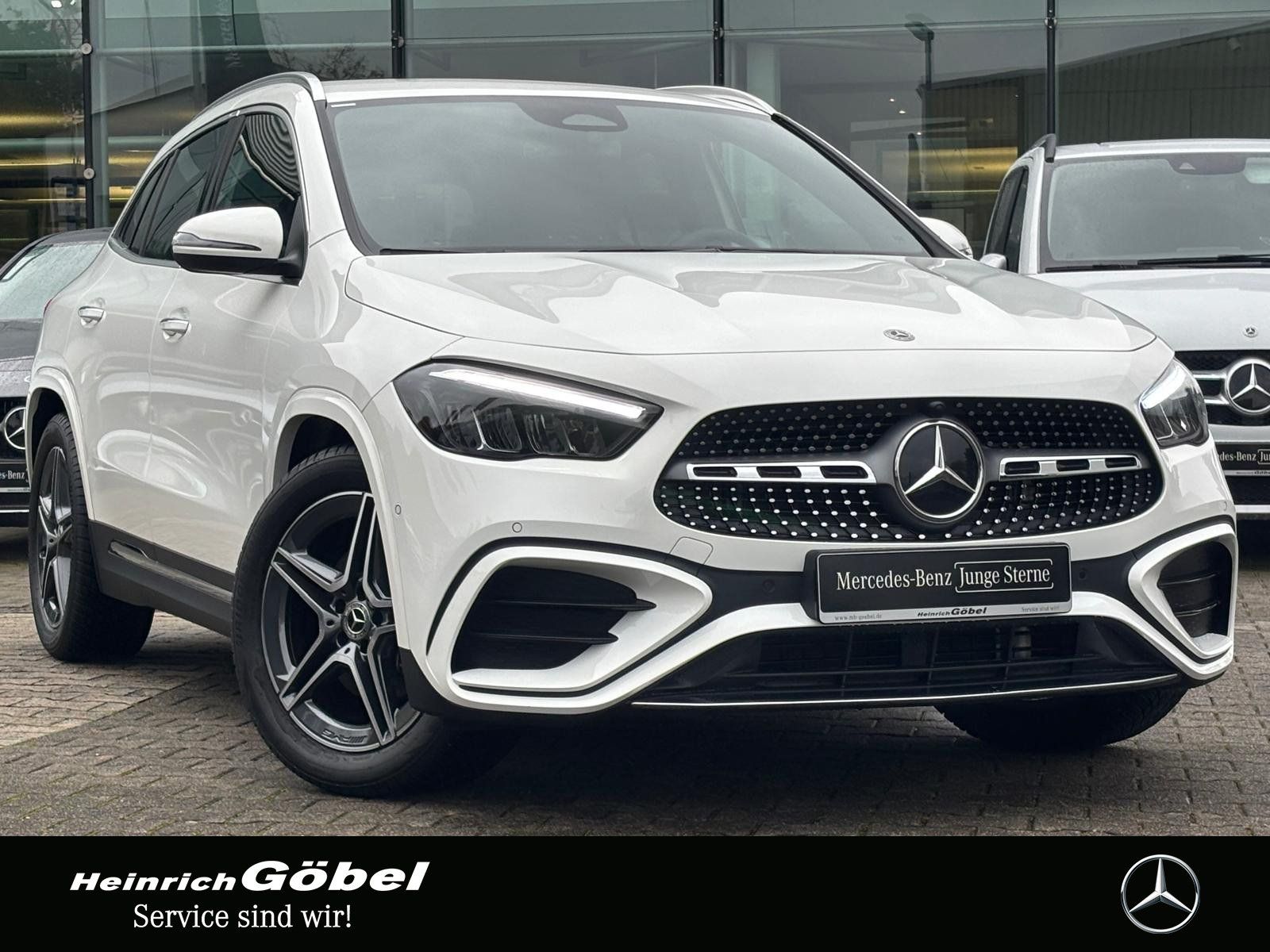 Fahrzeugabbildung Mercedes-Benz GLA 200 AMG*AHK*ADVANCED-SOUNDSYS*AMBIENTEBEL*