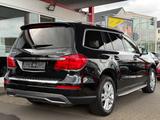 Mercedes-Benz GL 350 BlueTec 4Matic NAVI/LEDER/TV/PANO/7SITZER - Mercedes-Benz GL 350 Gebrauchtwagen